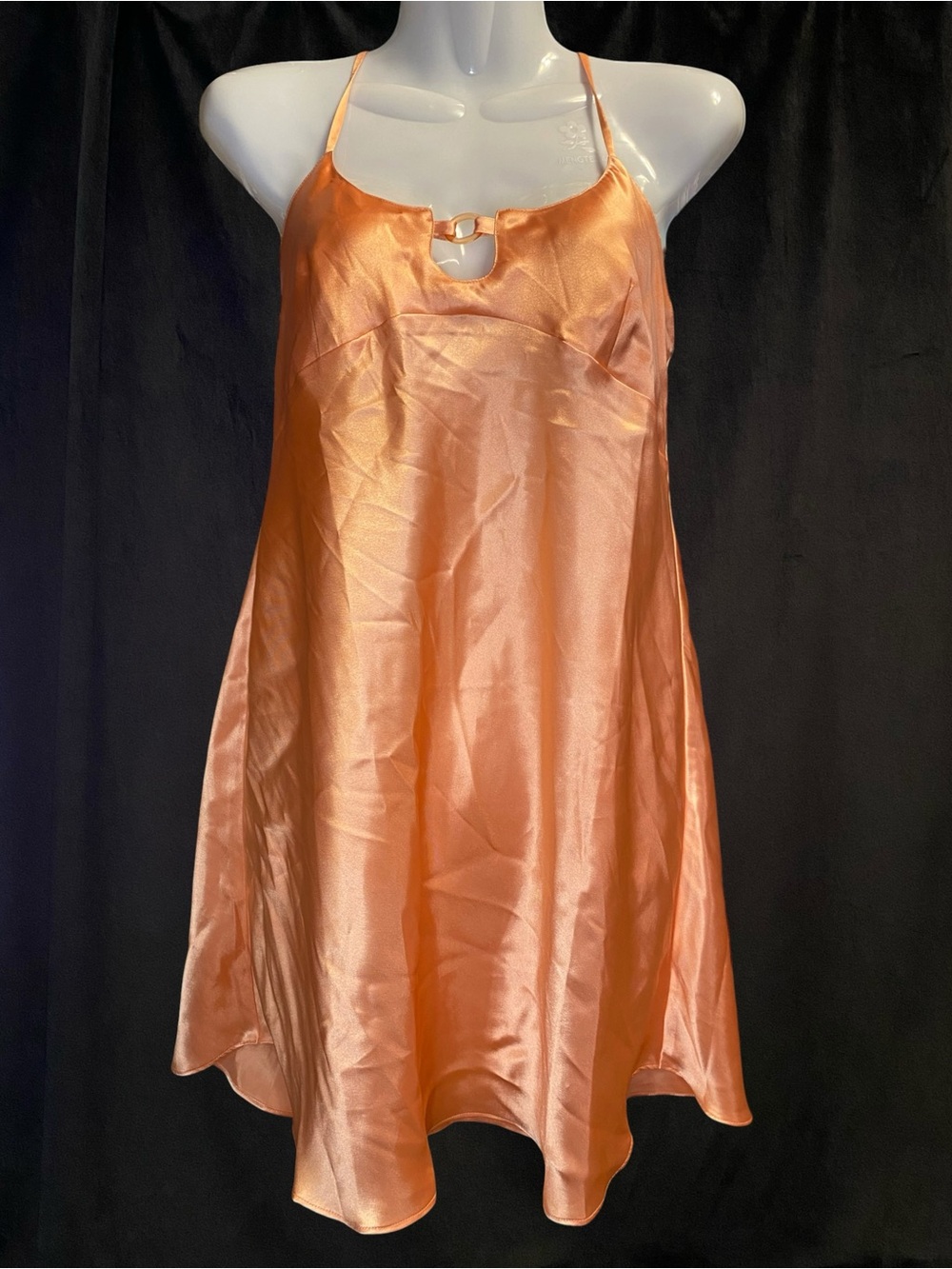 La SENZA Peach Satin Slip with Crisscross Straps and Front Keyhole Detail